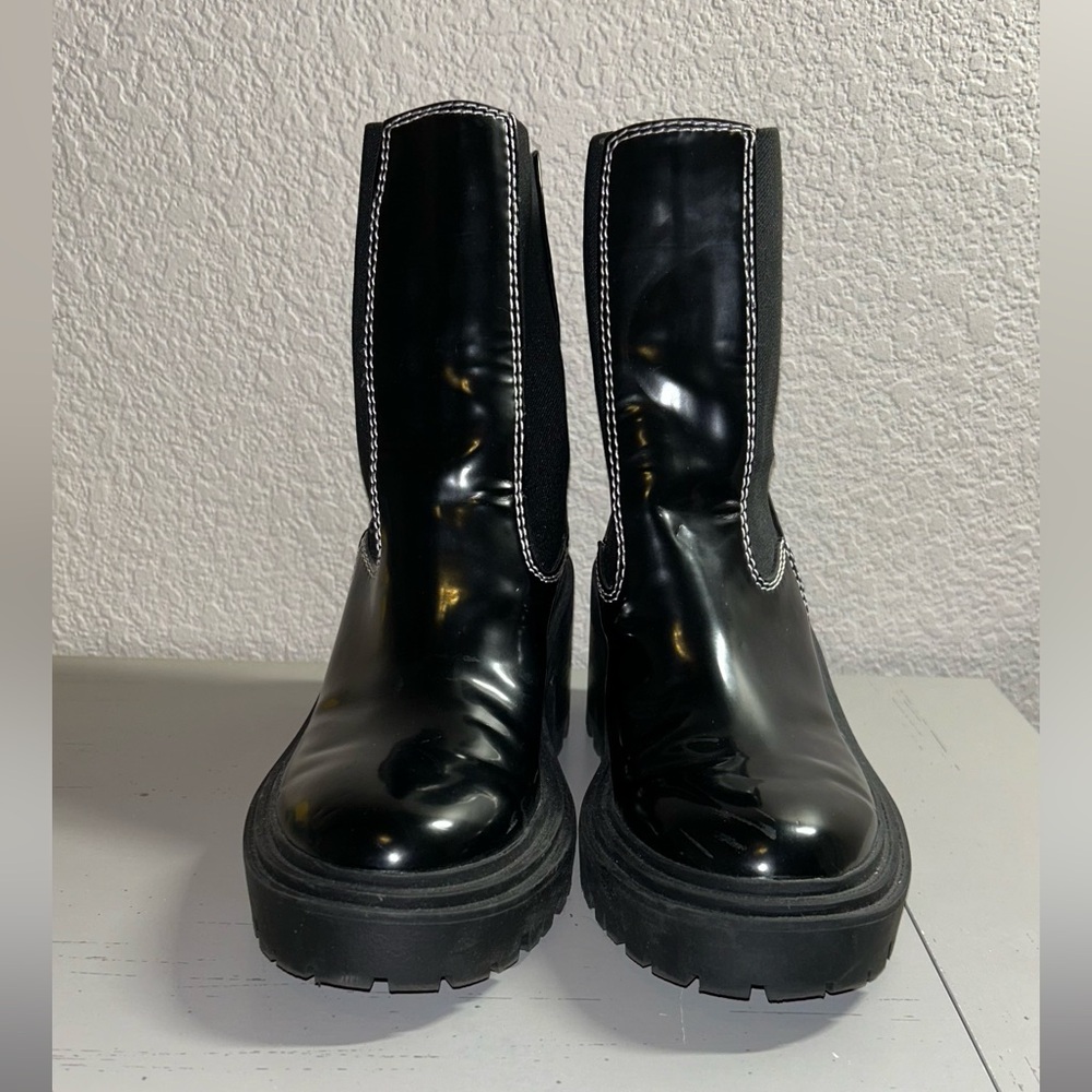 Chunky Chelsea Boot - Picture 2 of 4